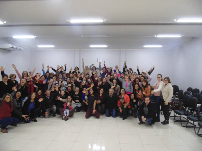 FORMAÇÃO CONTINUADA PARA PROFISSIONAIS DA ÁREA EDUCACIONAL